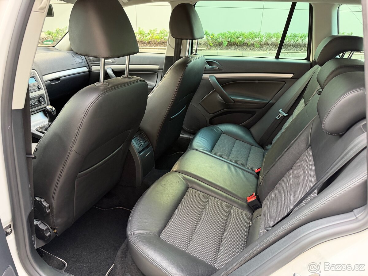ŠKODA OCTAVIA II FACELIFT 1.8TSI ELEGANCE - 9