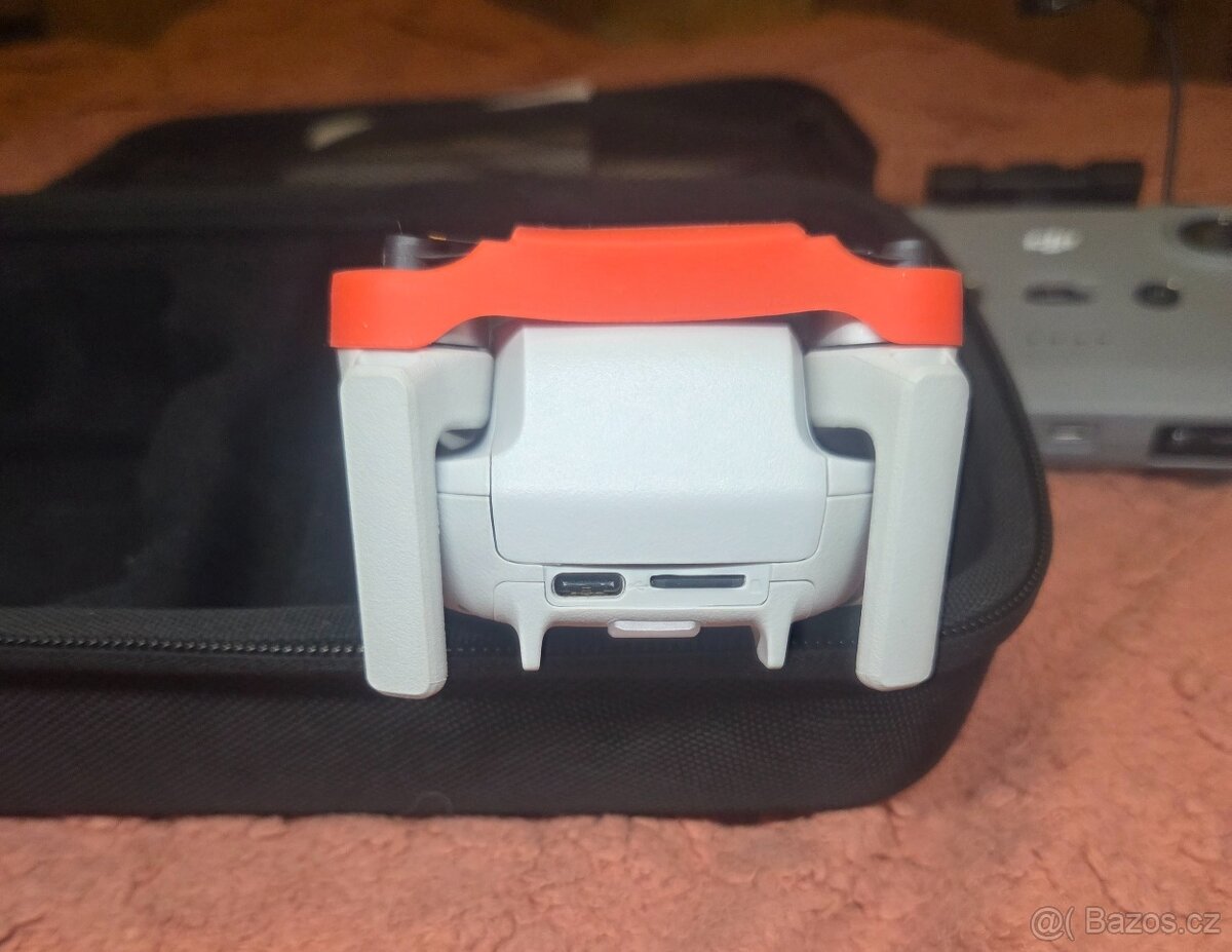 DJI Mini 2 SE (kat. C0) jako nový, 19 cyklů, pouzdro SD card - 9