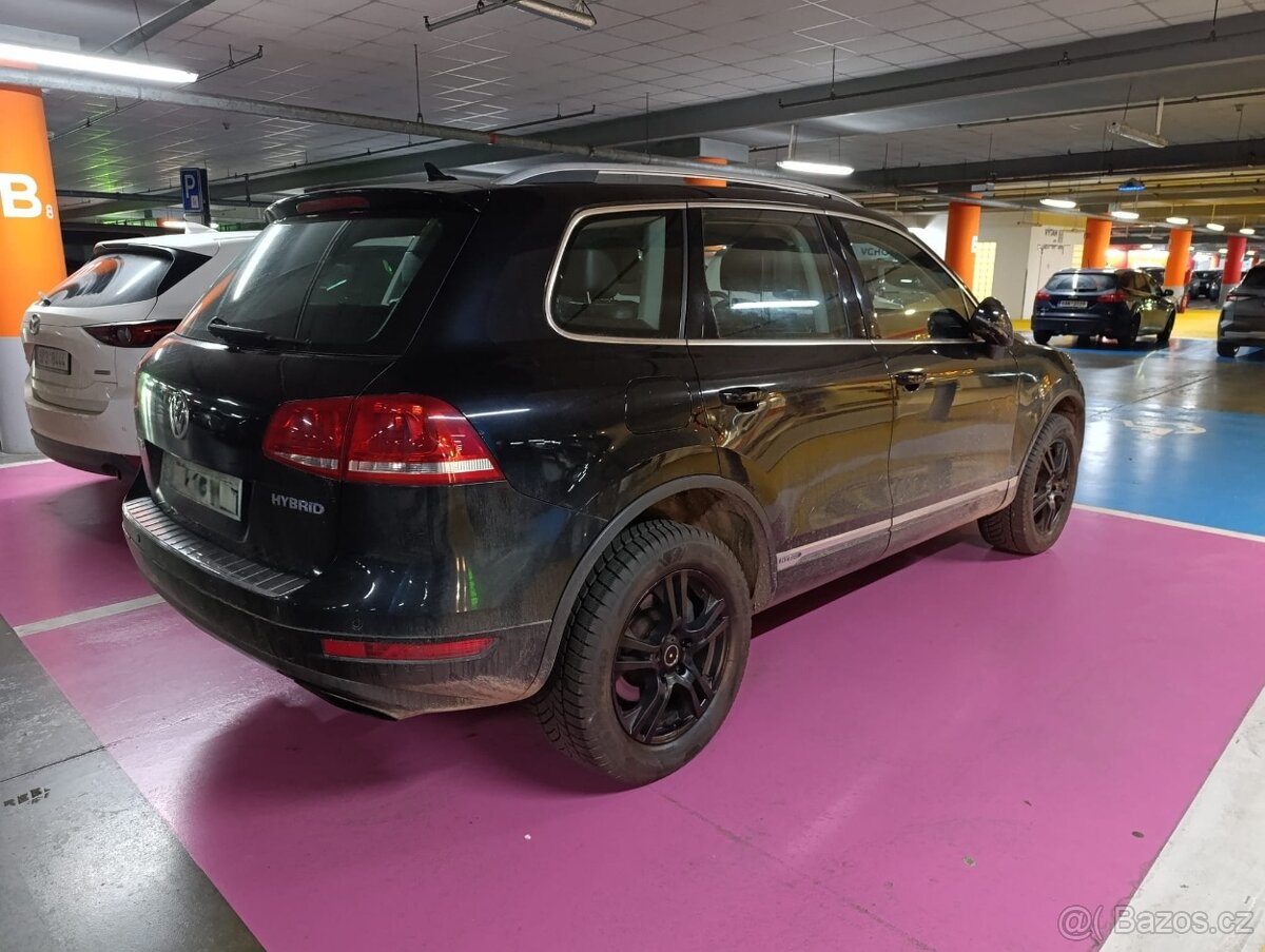 VW Touareg 3.0 tsi hybrid 380Ps - 9