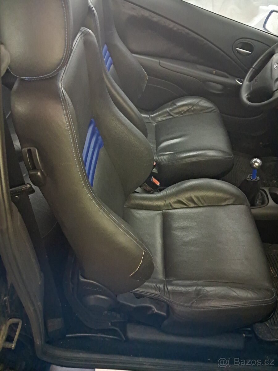 Prodám Ford Puma 1.7 vct recaro - 9