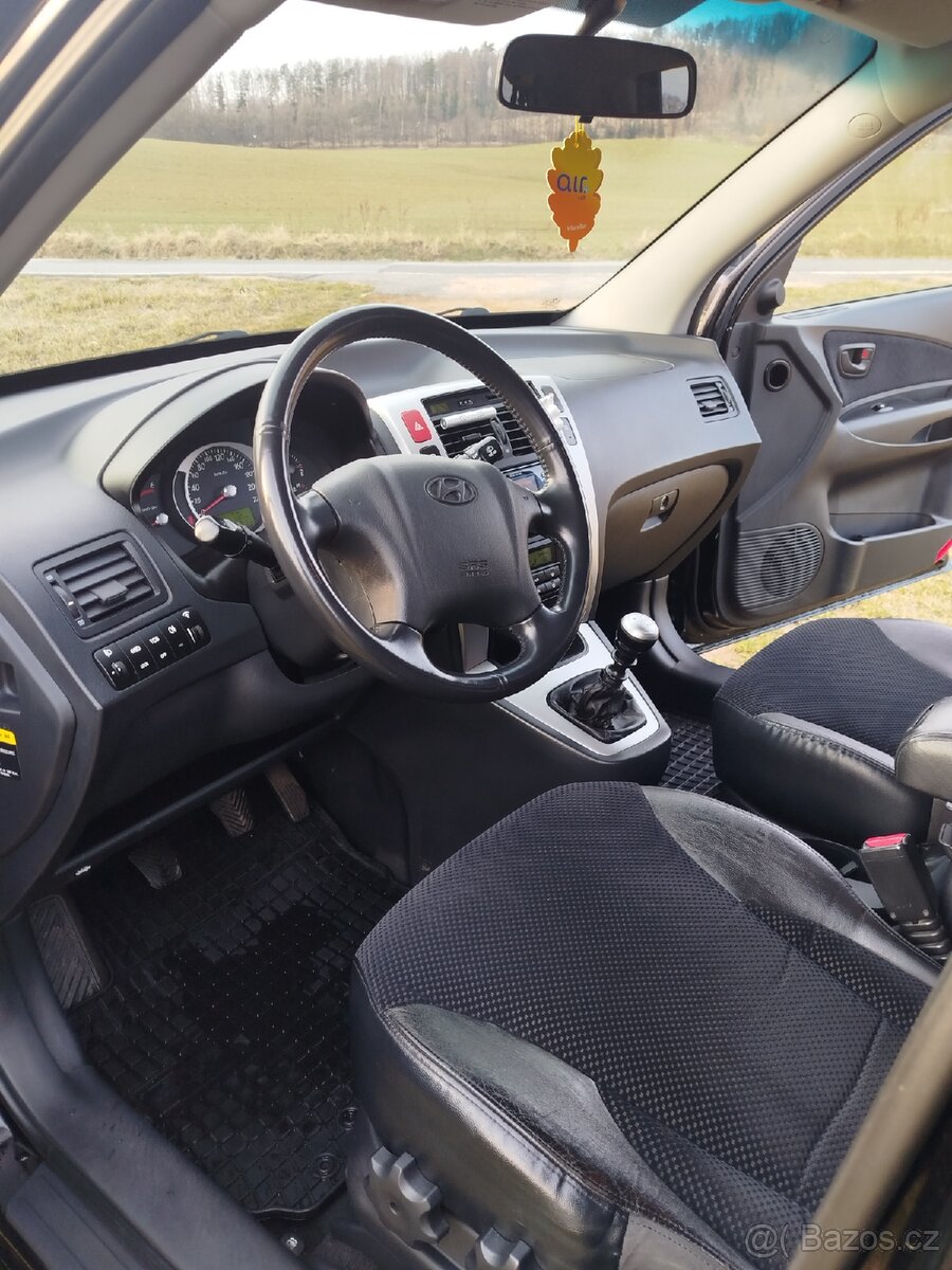 Hyundai Tucson 2.0crdi - 9