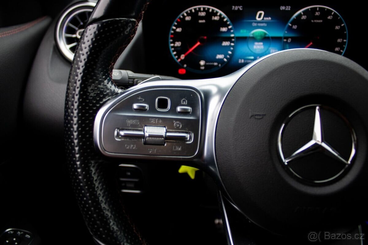 Mercedes-Benz GLA 250 e - 9