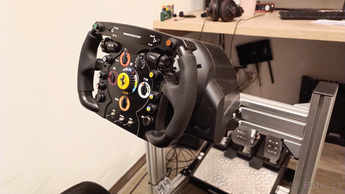 Playseat Challenge + Thrustmaster T-GT + Thrustmaster T-LCM - 9