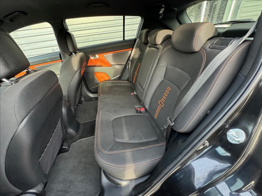 Kia Sportage 2,0 (2012) - 9