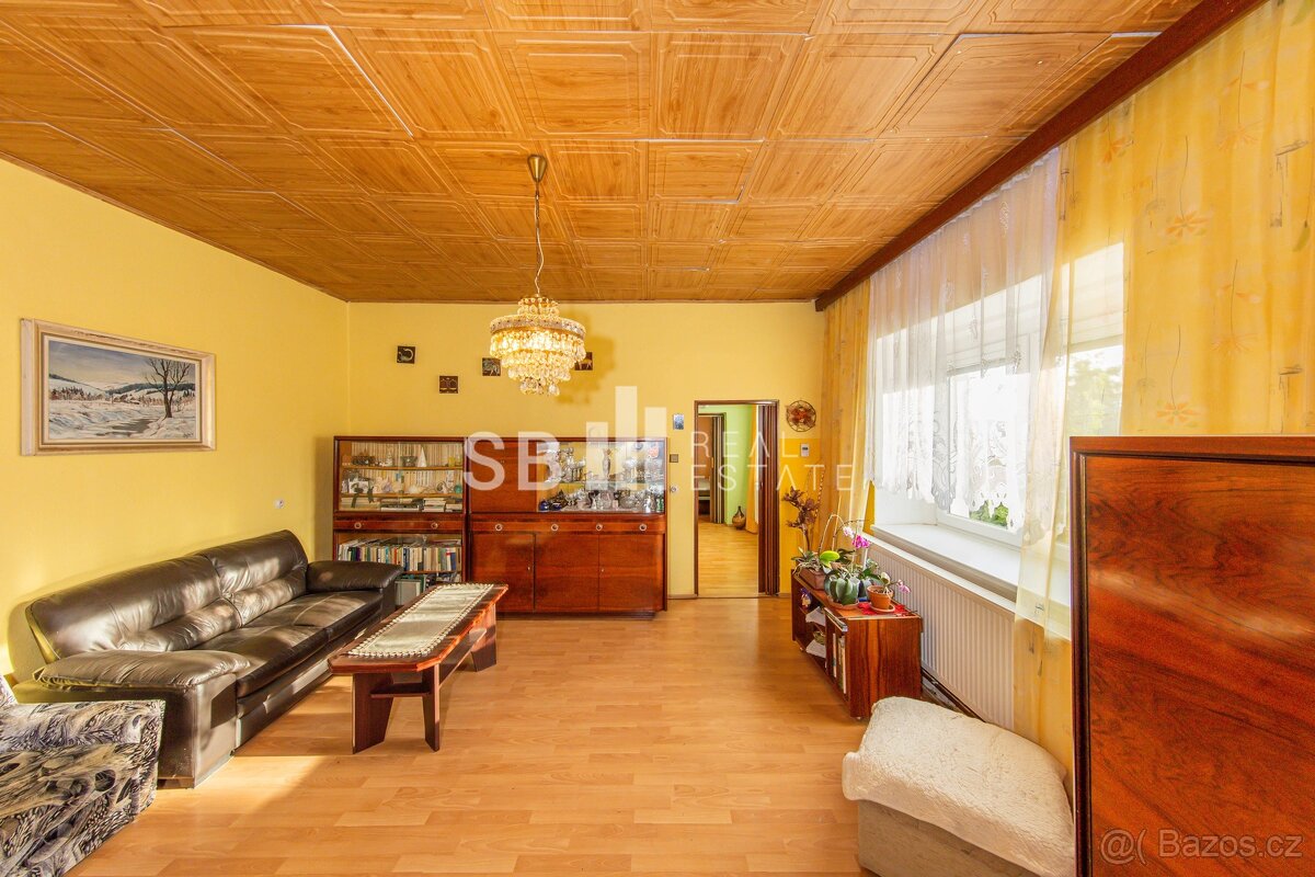 Prodej rodinného domu 3+1, 1.185 m², ul. Vejmoly, Loštice, o - 9