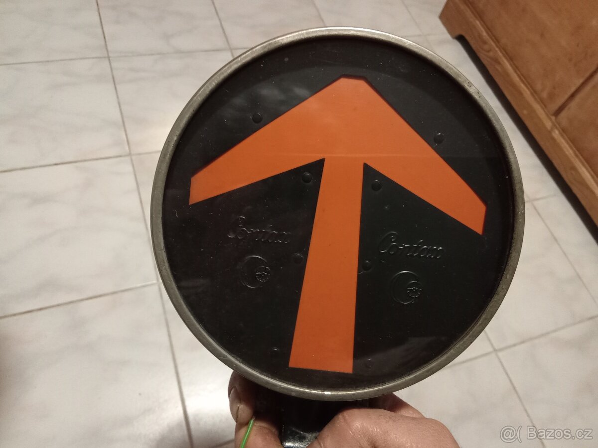 Směrová šipka na veterána - 9