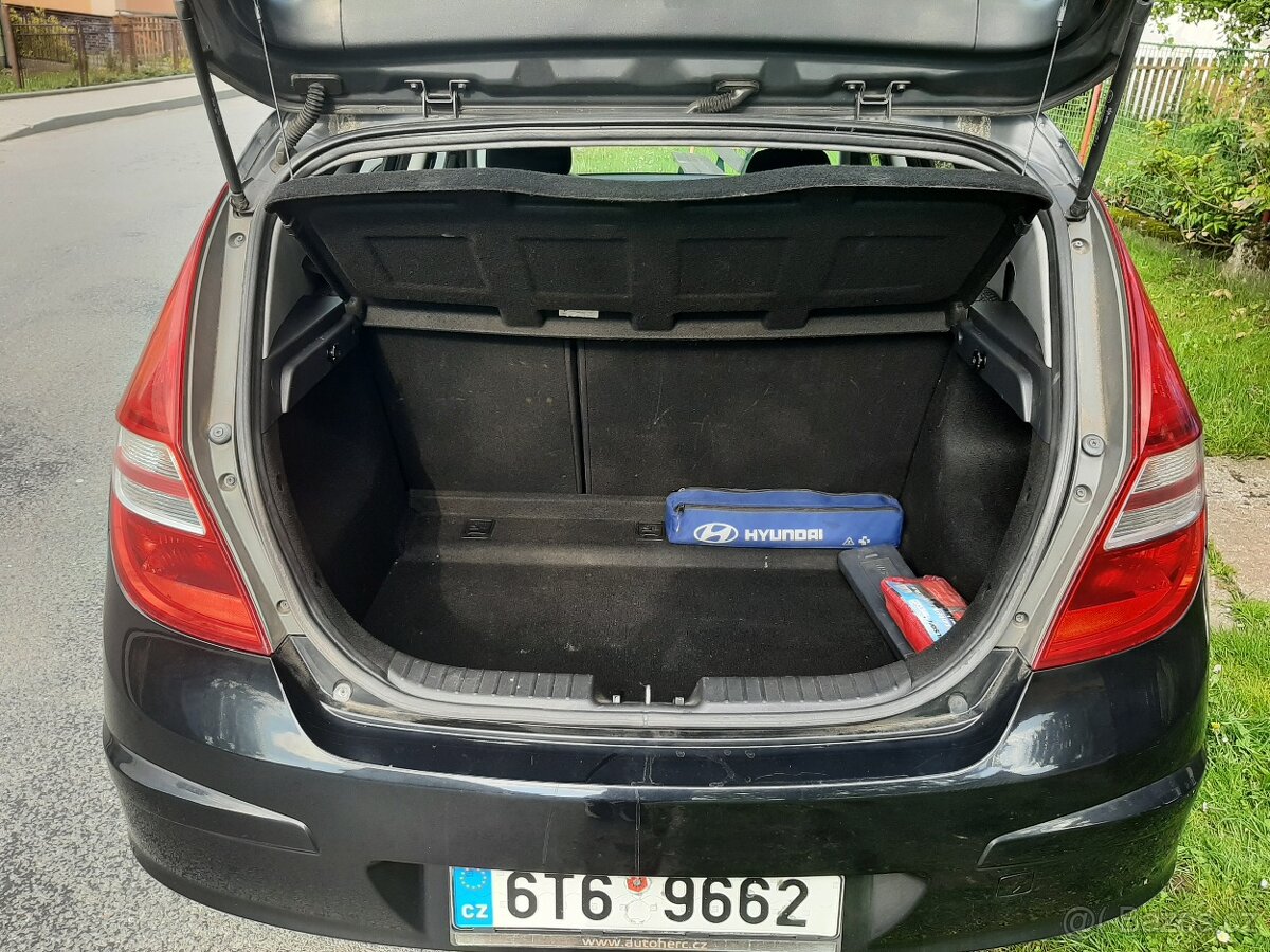 Prodej vozidla Hyundai i30 - 9