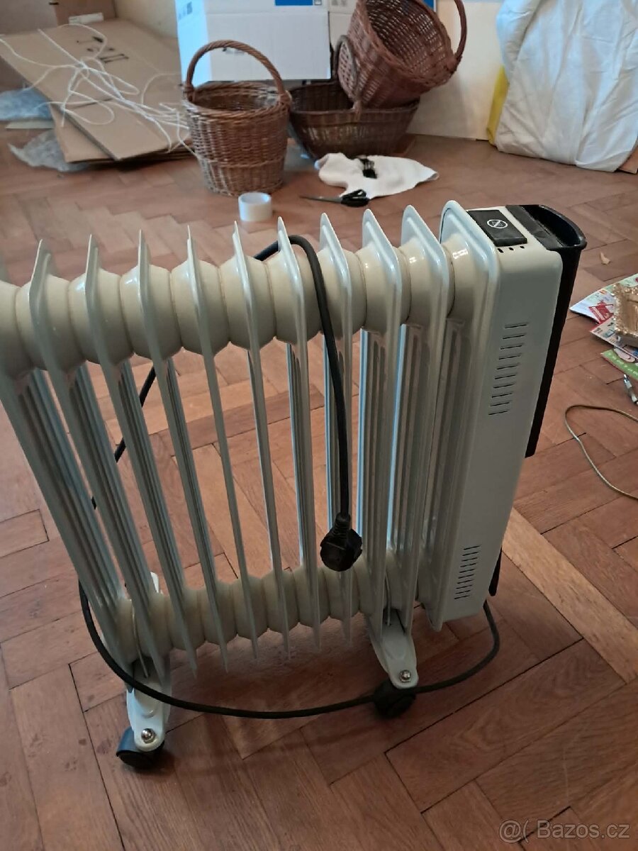 Plně funkční elektrický olejový radiátor - 9
