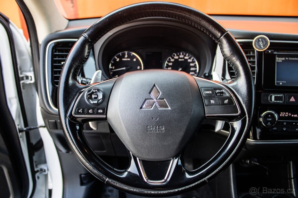 Mitsubishi Outlander 2.2 DI-D, 4X4, AT/6. 110kW - 9