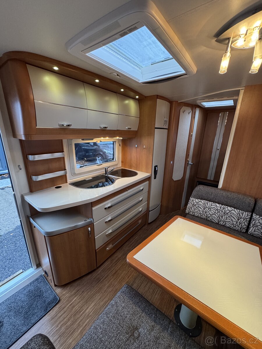 Hobby Excellent 545 KMF ~ Palandy - 9