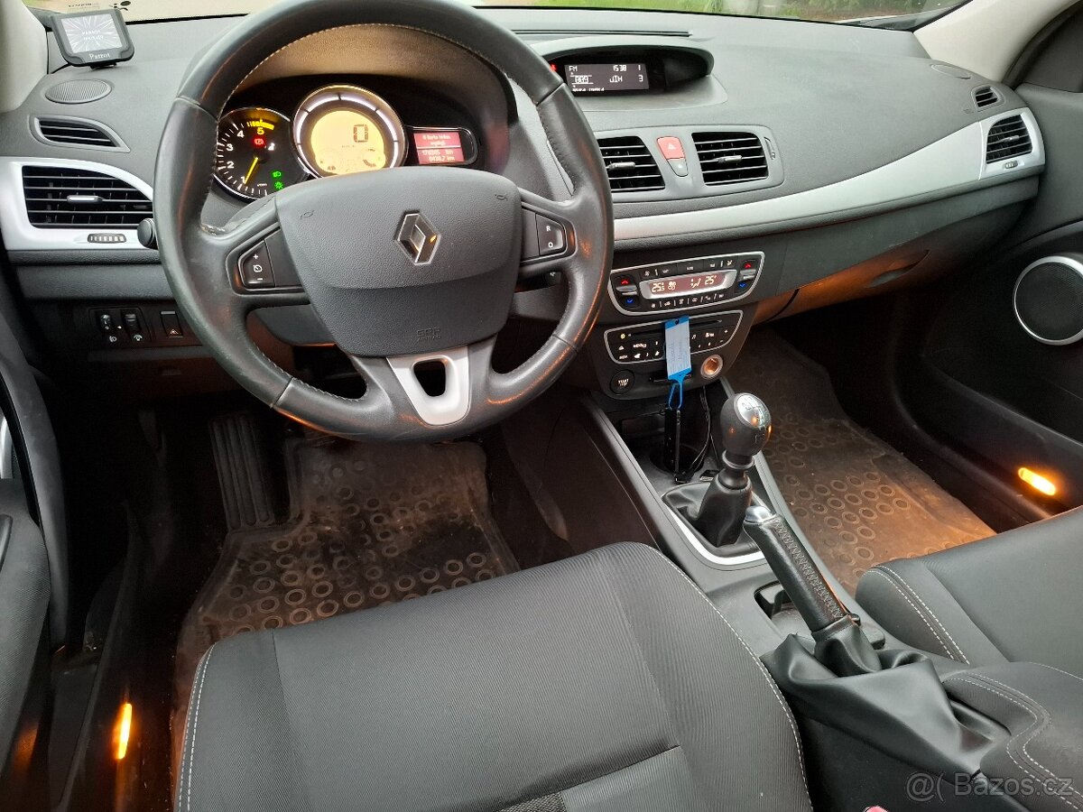 Renault Megane 1.5 DCI 81kw Kombi Klima Model 2010-- - 9