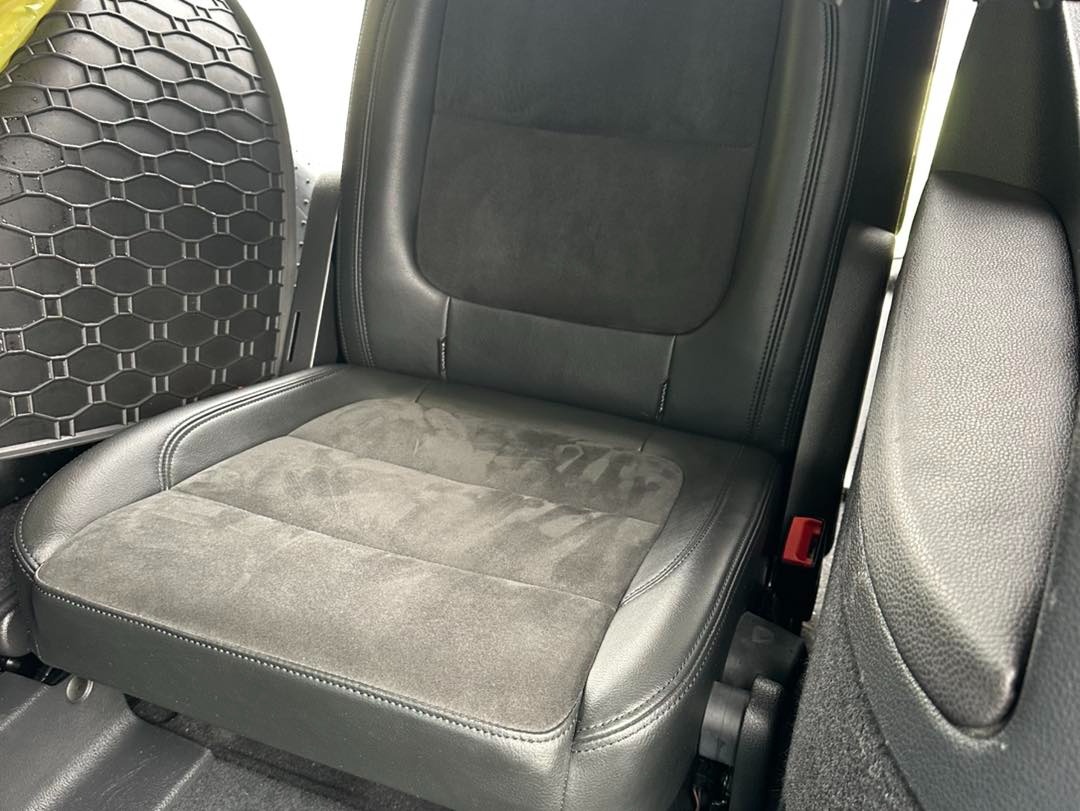 VW Sharan 2011, 2.0TDI 103 kw, DSG, 7 míst, hezký stav - 9