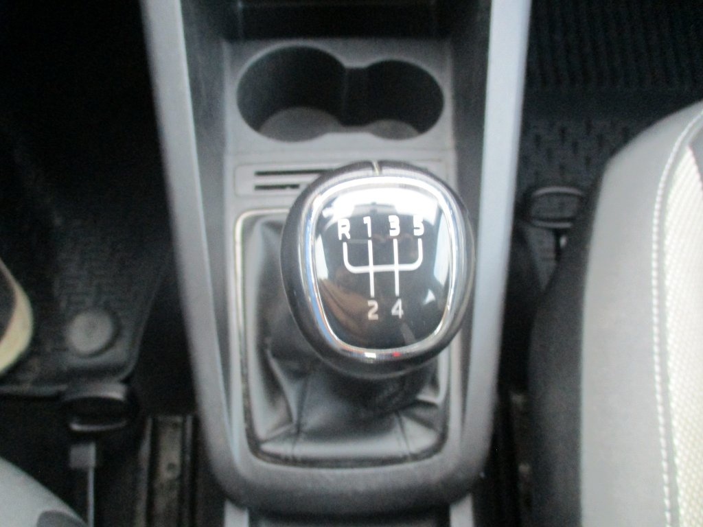 Škoda Fabia combi, 88 400 km - 9