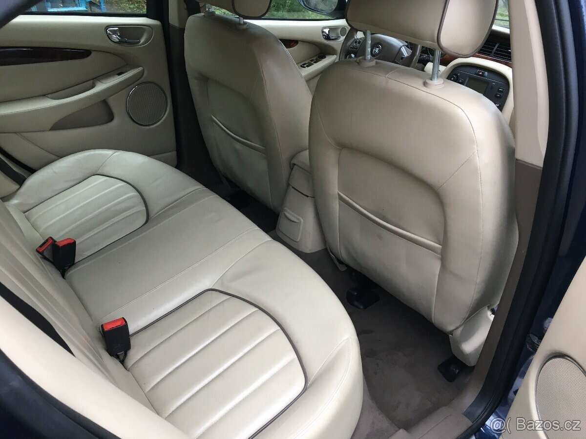 Jaguar X-Type 2.2 D - 9