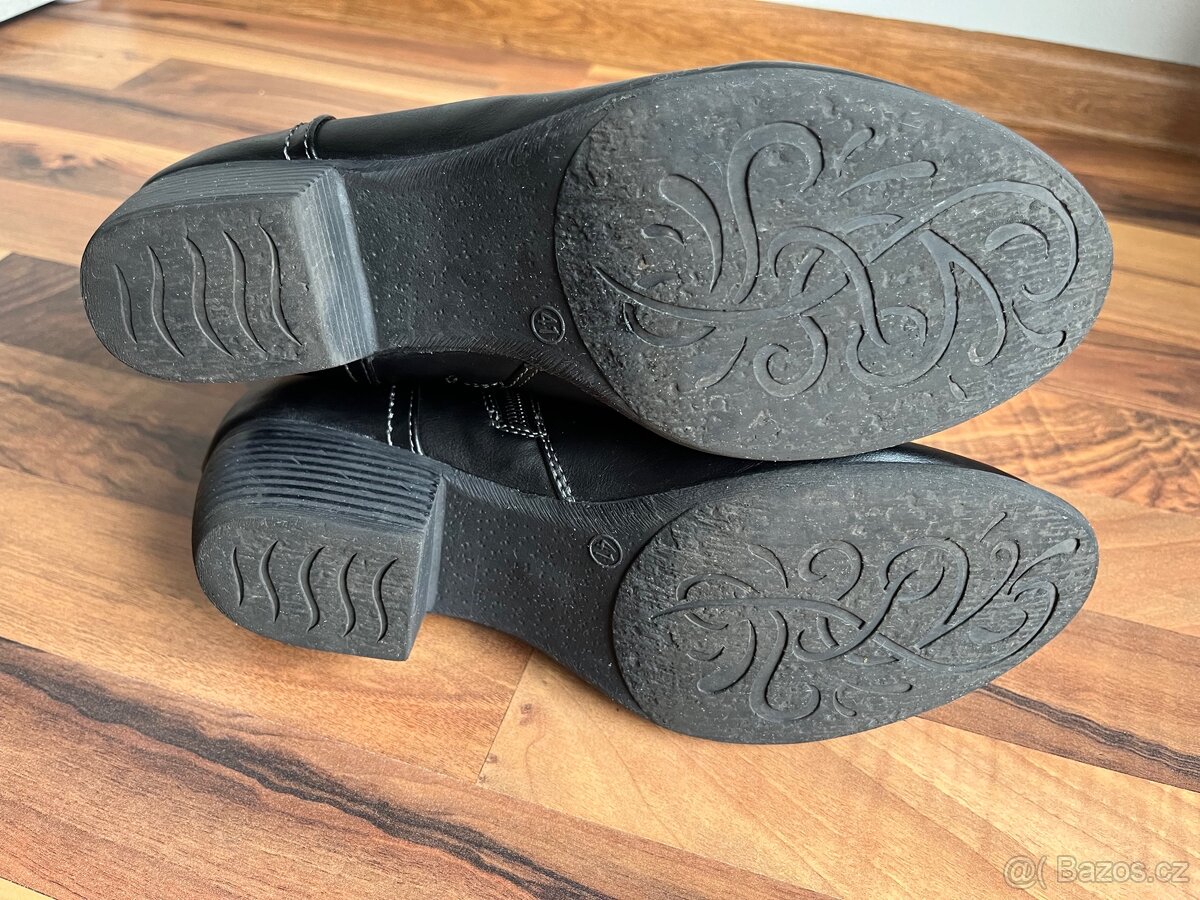 Klasické dámské kotníkové boty - 9