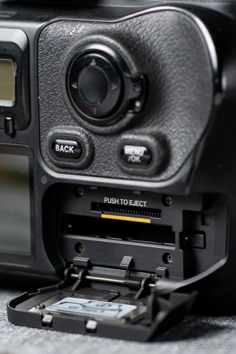 Fujifilm FinePix S3 Pro - 9