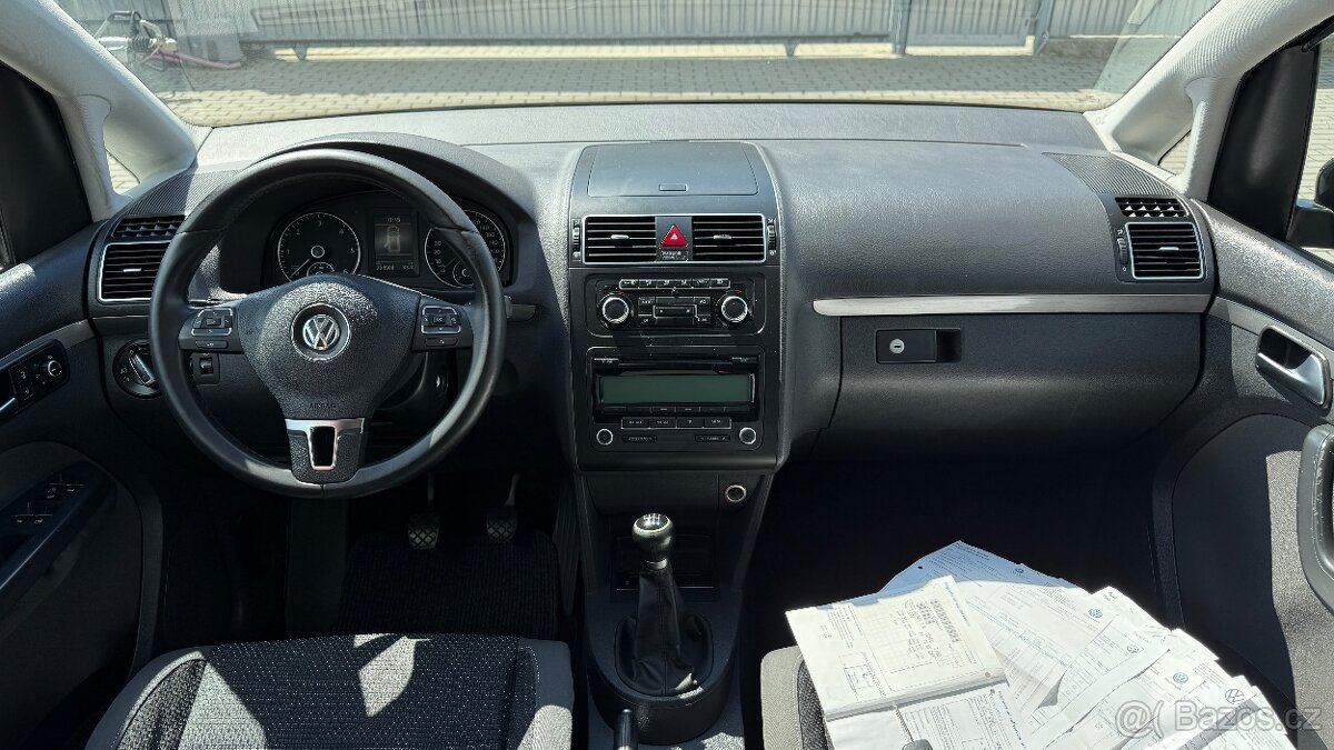 Volkswagen Touran //1.6TDi//77kW//COMFORT//7MÍST//1MAJ// - 9