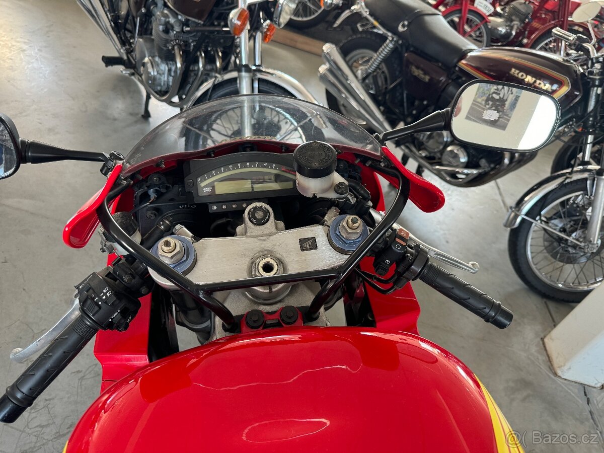 Honda VTR 1000 SP1 - 9