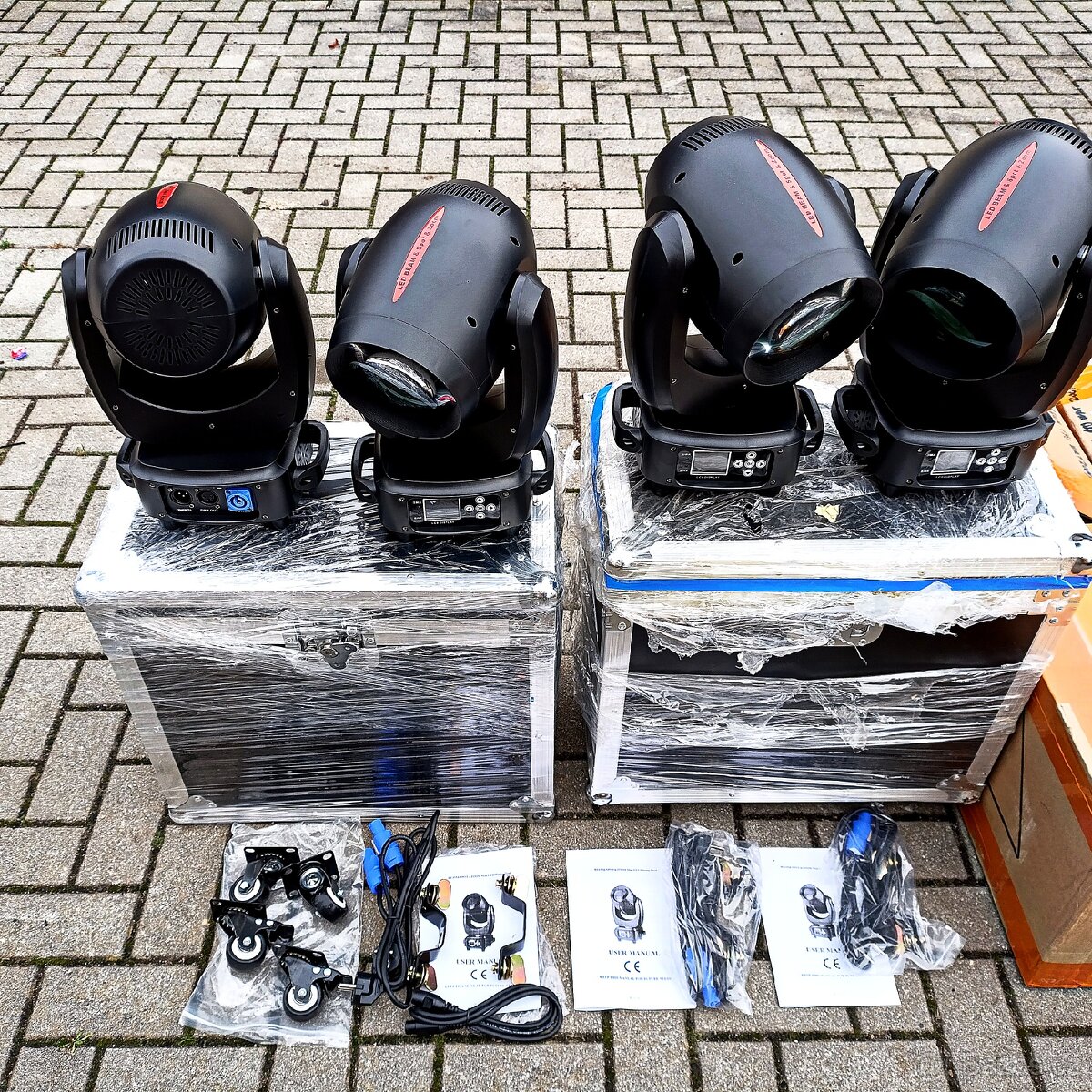 Novinka ..180 w Beam/Spot/Zoom - 9