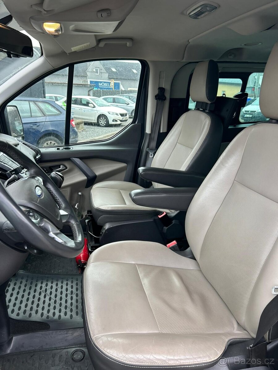 Ford Transit Tourneo Custom 8 míst L2H1 - 9