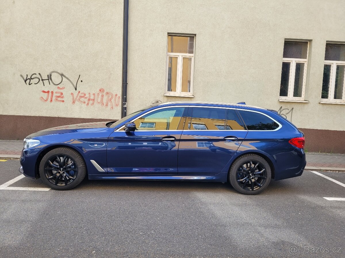 BMW Řada 5, BMW 5 540i 4x4 - 9