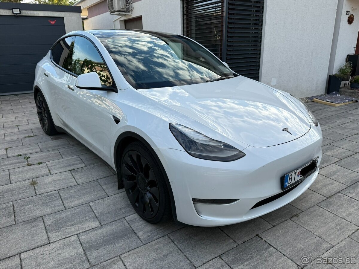 Tesla model Y Performance 10/2022 , 393 KW - 9