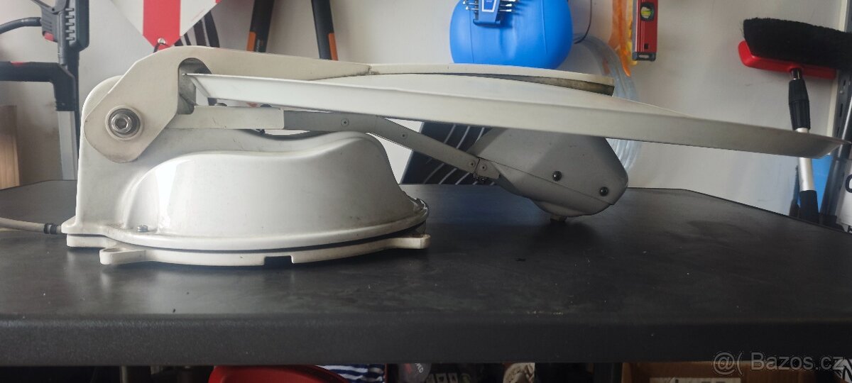 Satelit pro karavan Megasat 65 - 9