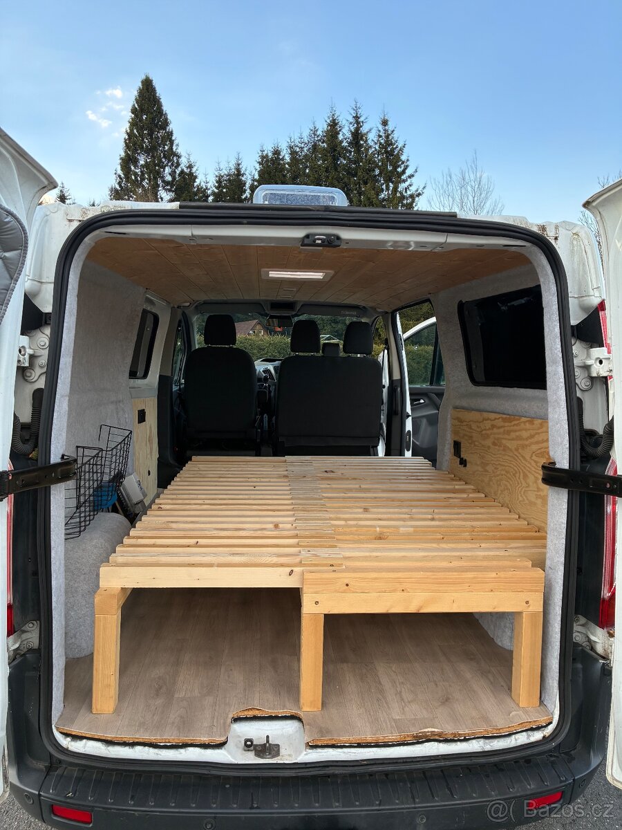 Ford Transit Custom obytný - 9