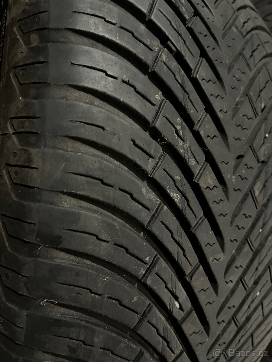 Zimní gumy Vredestein 205/55 R16 - 9