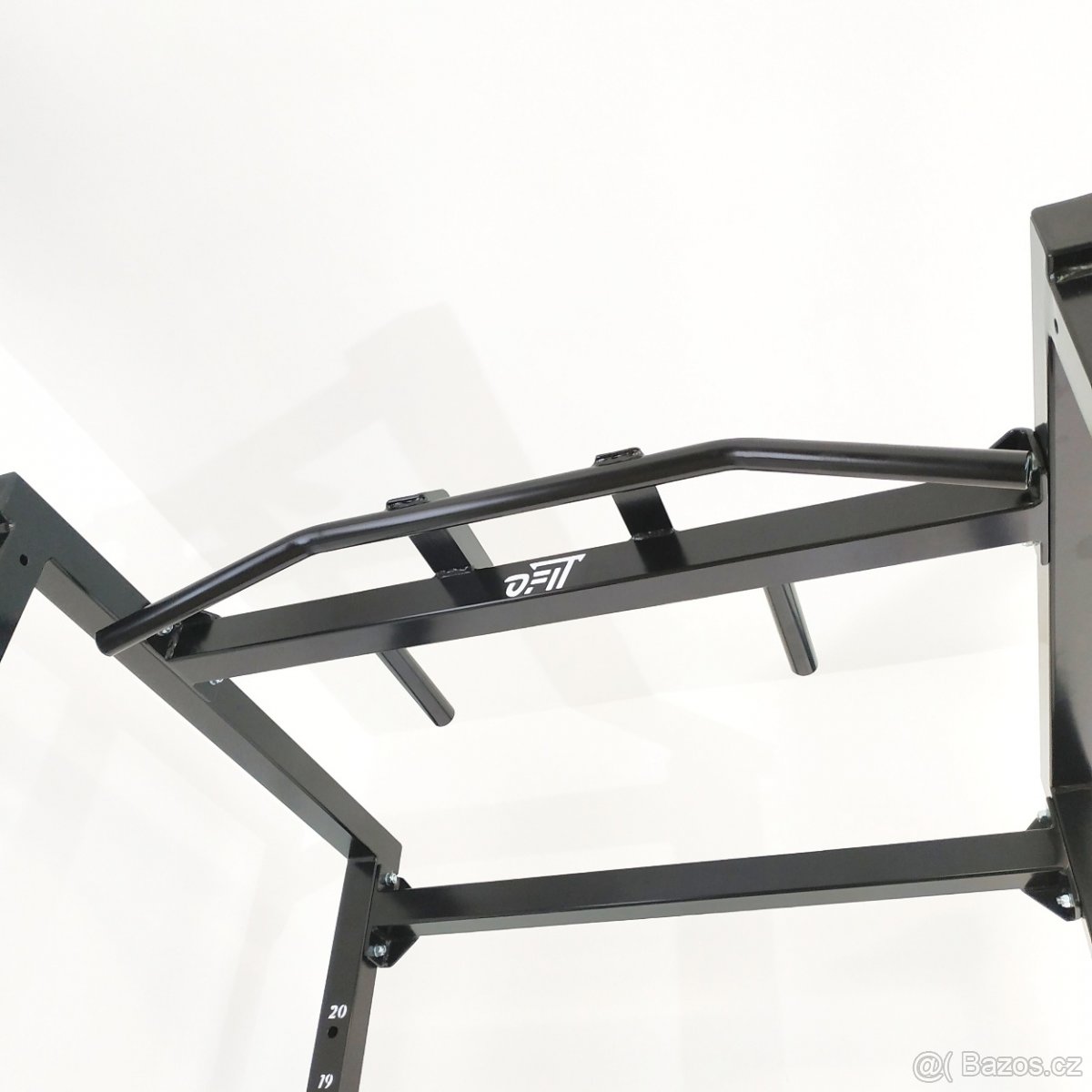 Multifunkční posilovací klec MASIV - 9