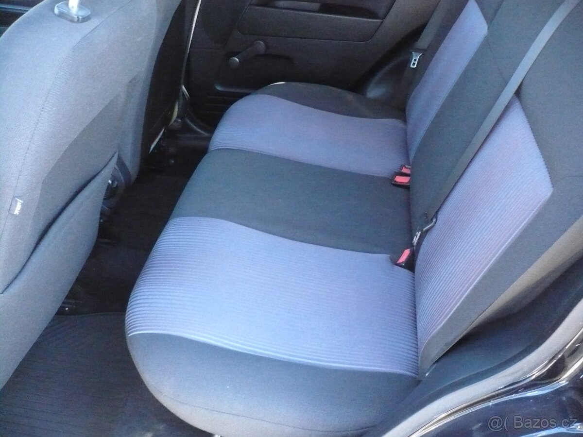 Ford Fusion 1.4 16V,serviska,najeto 105.000km - 9