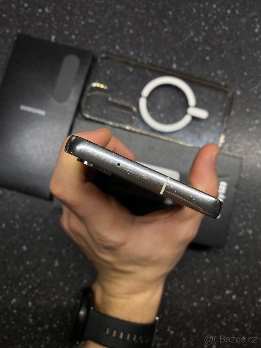 Prodám Samsung Galaxy S23 - 256 GB,bílý - 9