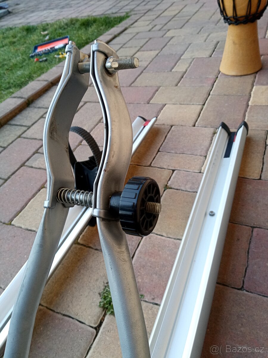 SLEVA nosiče, příčníky, držáky kol. - 9
