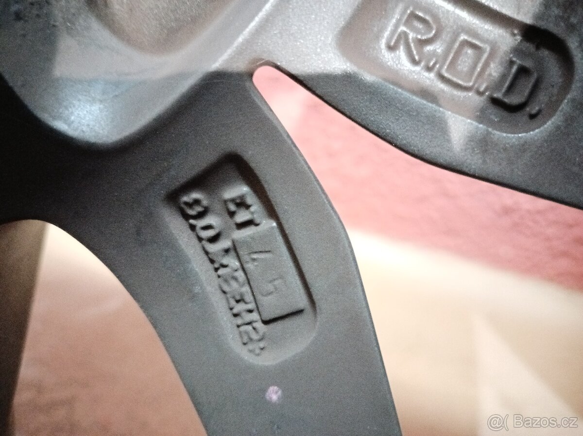 Rondell R18 5x108 225/55 - 9