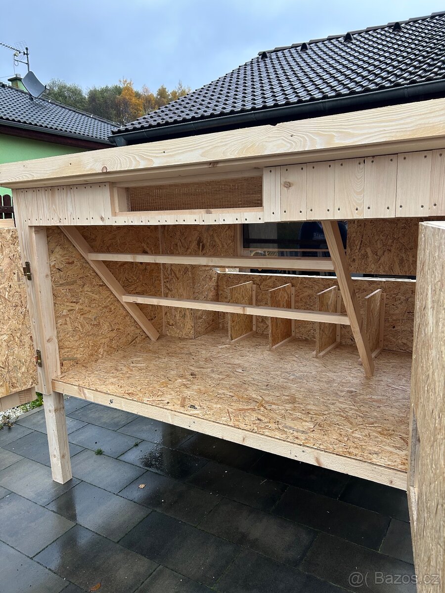 Zateplený kurník pro 15 slepic - 9