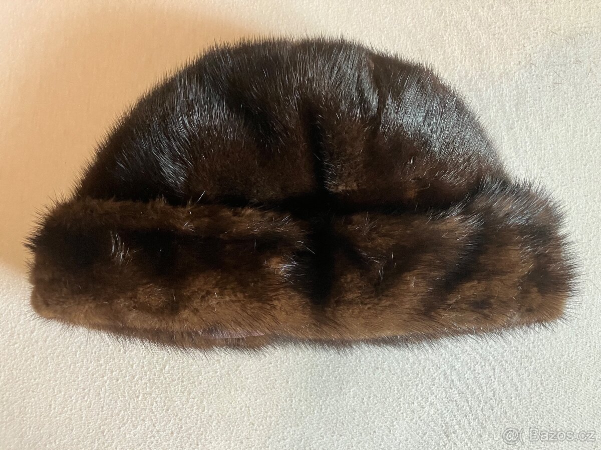 Dámské kožené kabáty, čepice - 9