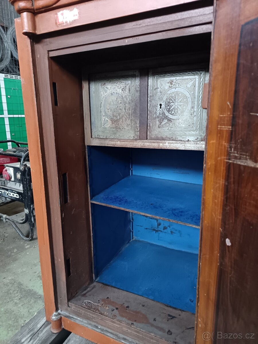 Trezor starožitný popelka - 9