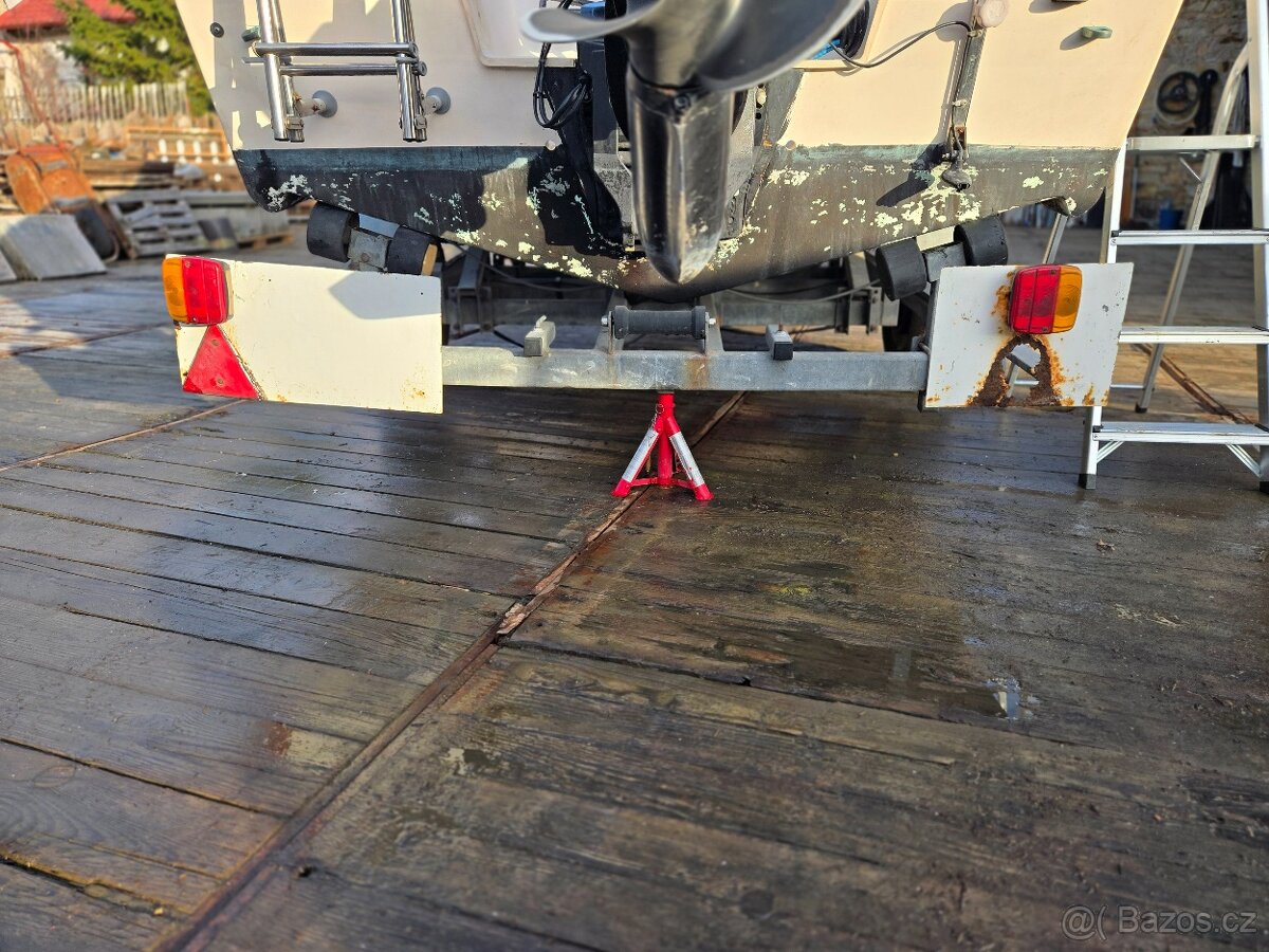 Kajutova loď 5.1x2m, el.kotva, - 9