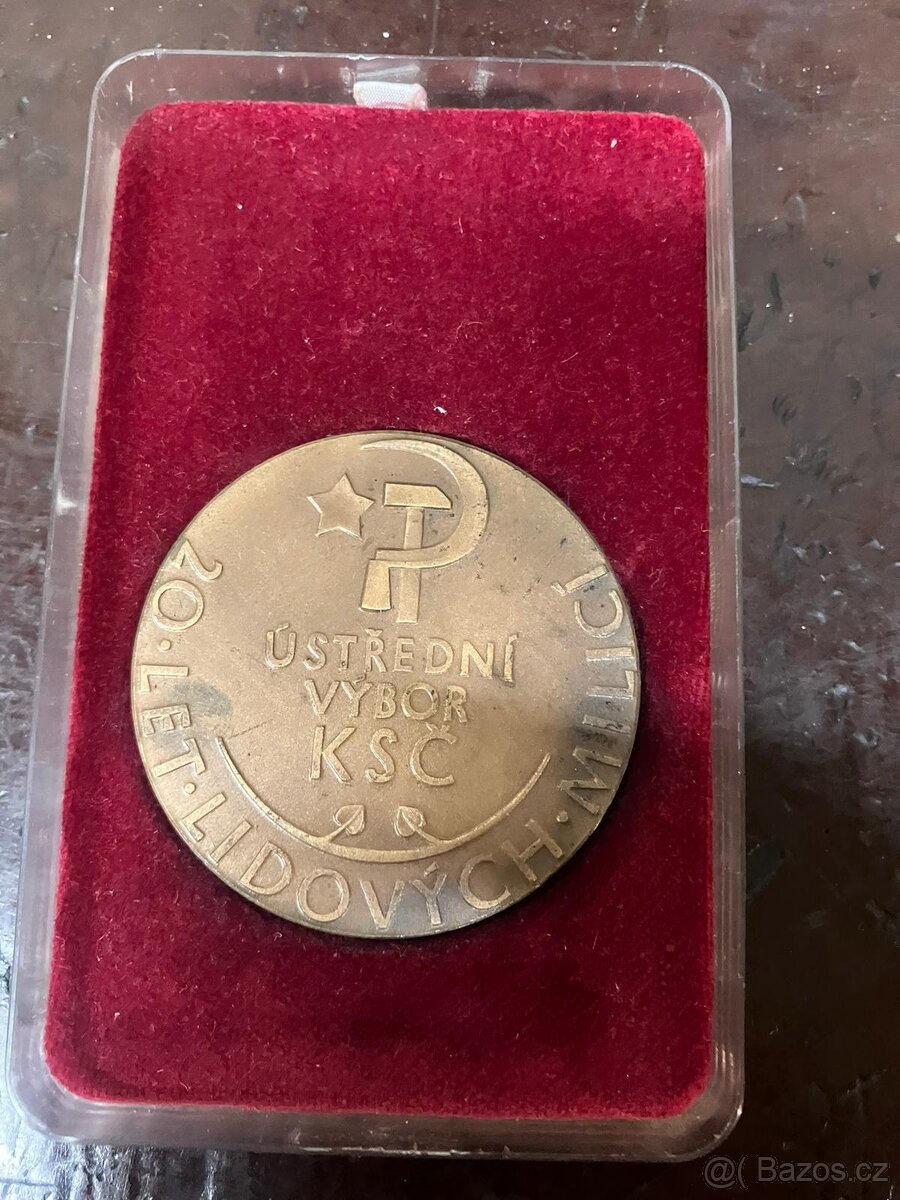 medaile a řády - 9