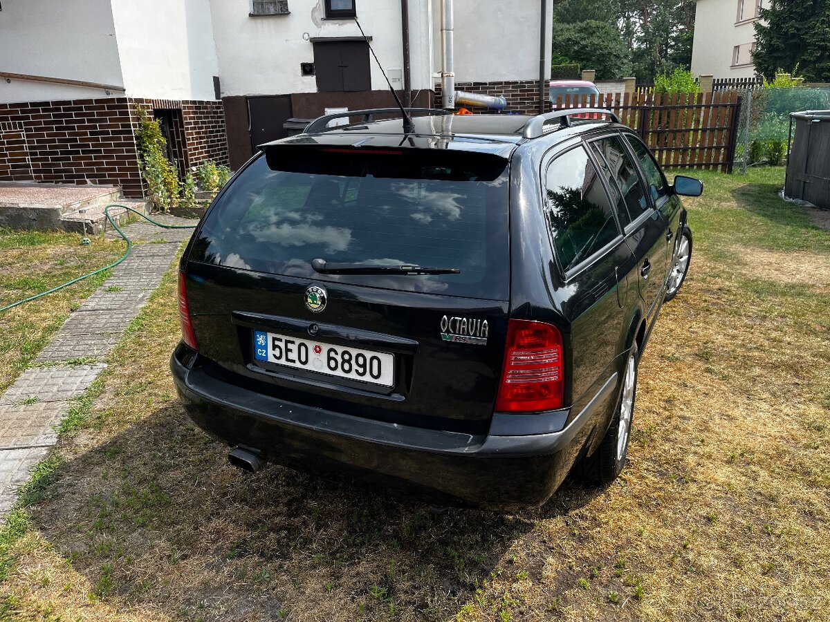 Octavia RS 1 combi - 9