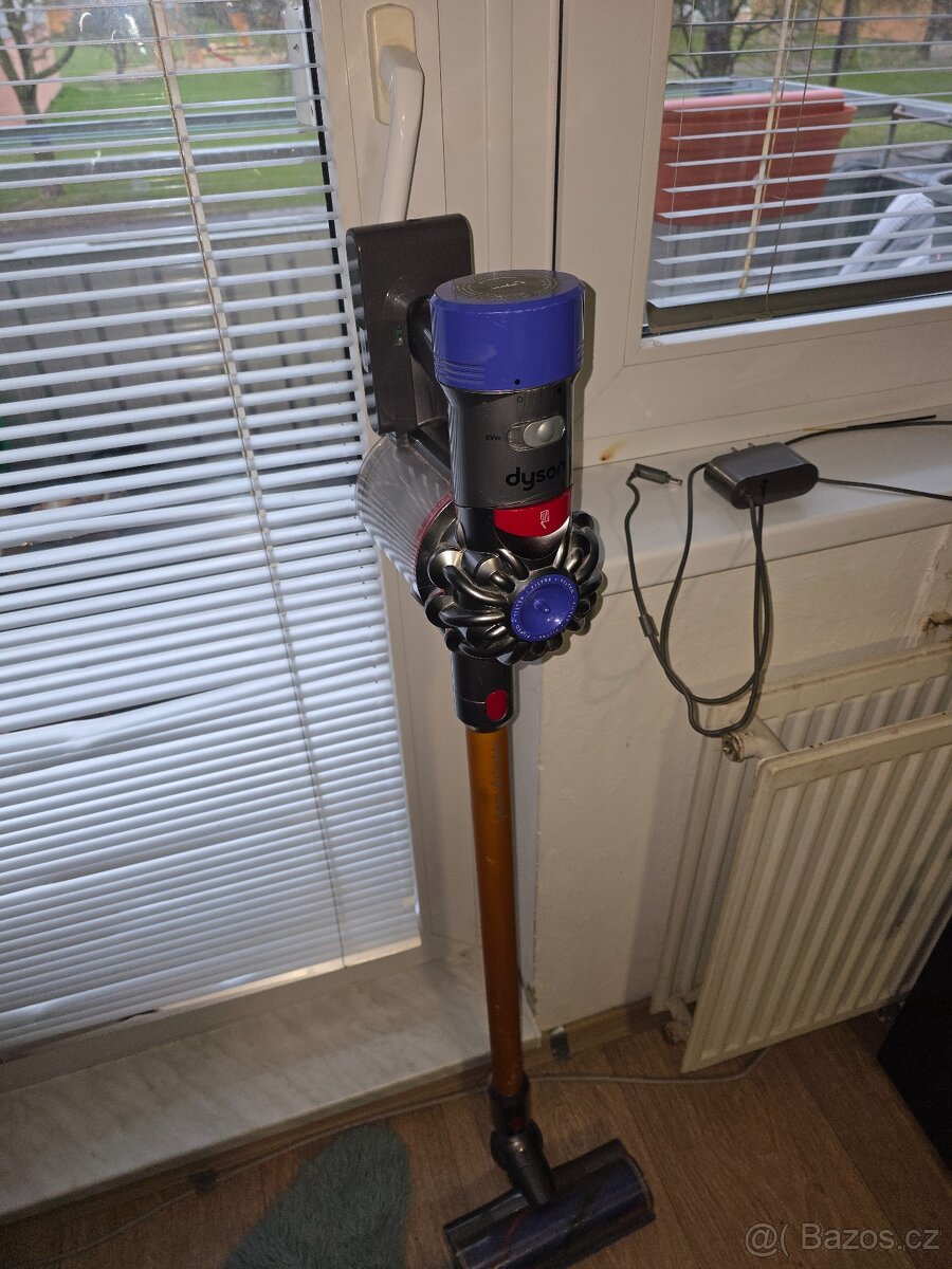 DYSON V 8 ABSOLUTE - 9