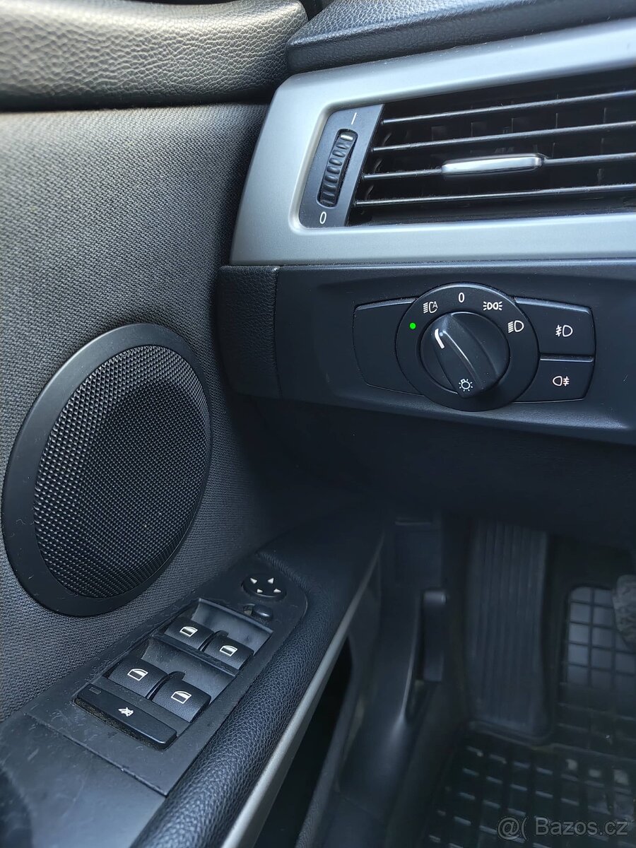 BMW Rad 3 Touring 318d - 9