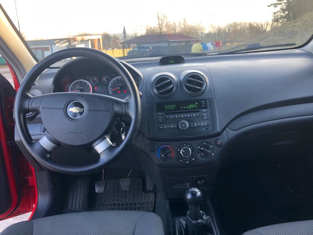 Chevrolet Aveo - - 9