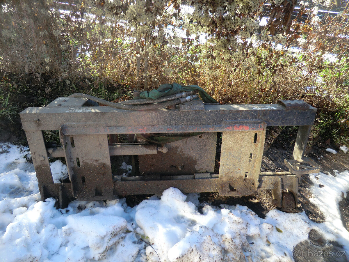 Caterpillar, 242B VČETNĚ PŘÍSLUŠENSTVÍ - 9