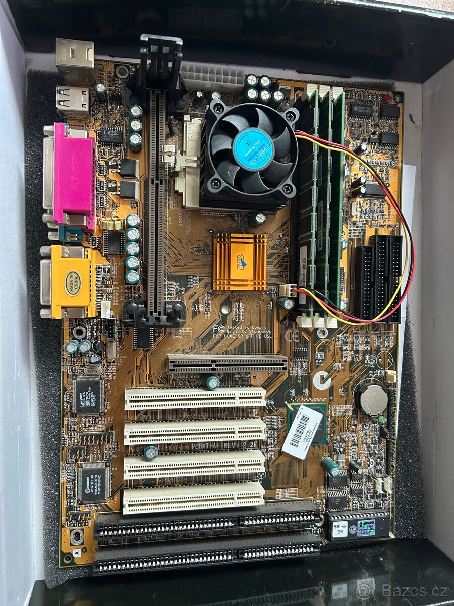 IT - kabely, chladič, DVD, pouzdra, obaly, stolní PC… - 9