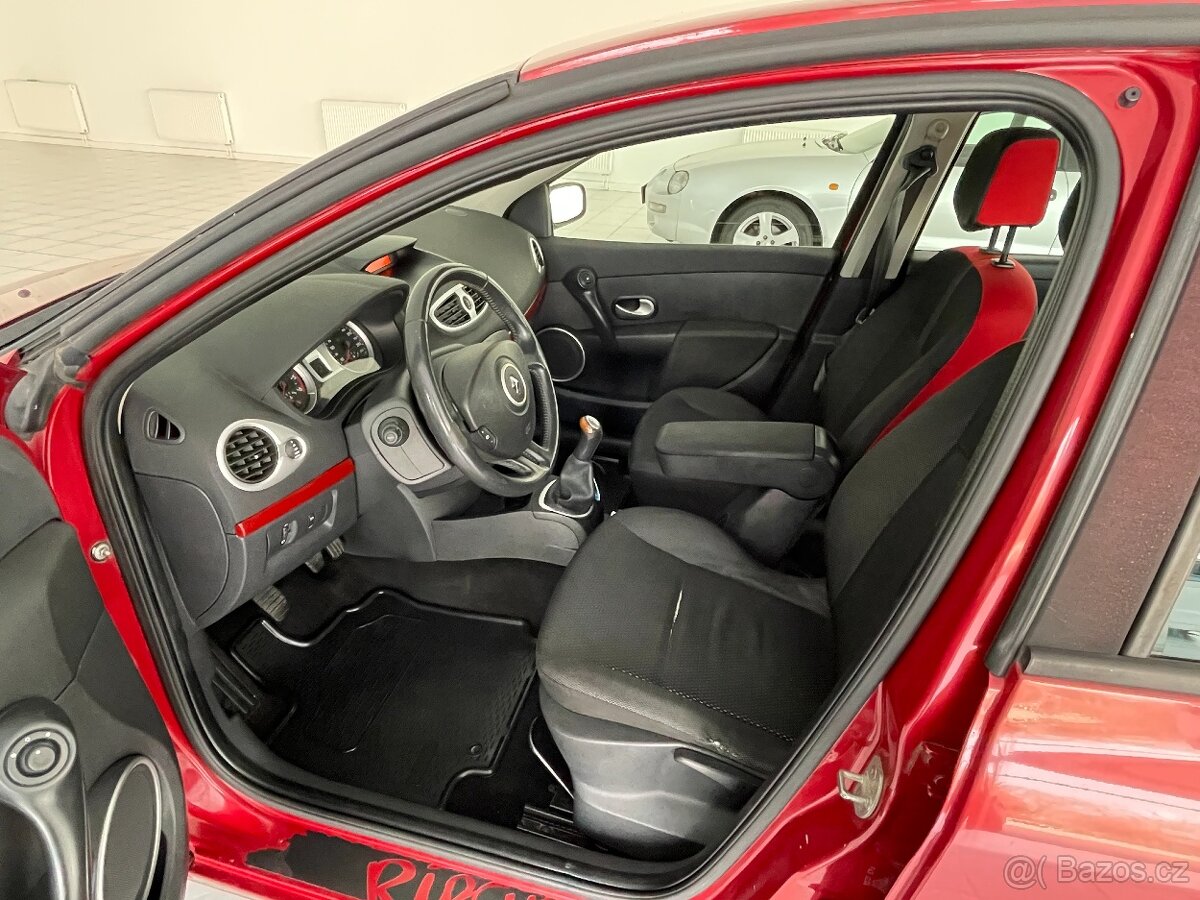 Renault Clio 1.5dCi, edice Rip Curl 2007 - 9