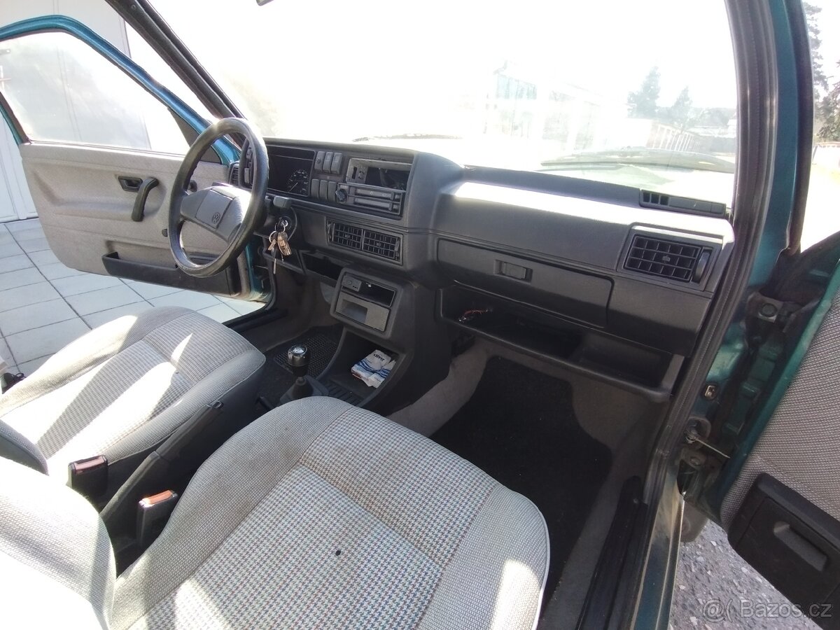 VW Golf II zelená - 9
