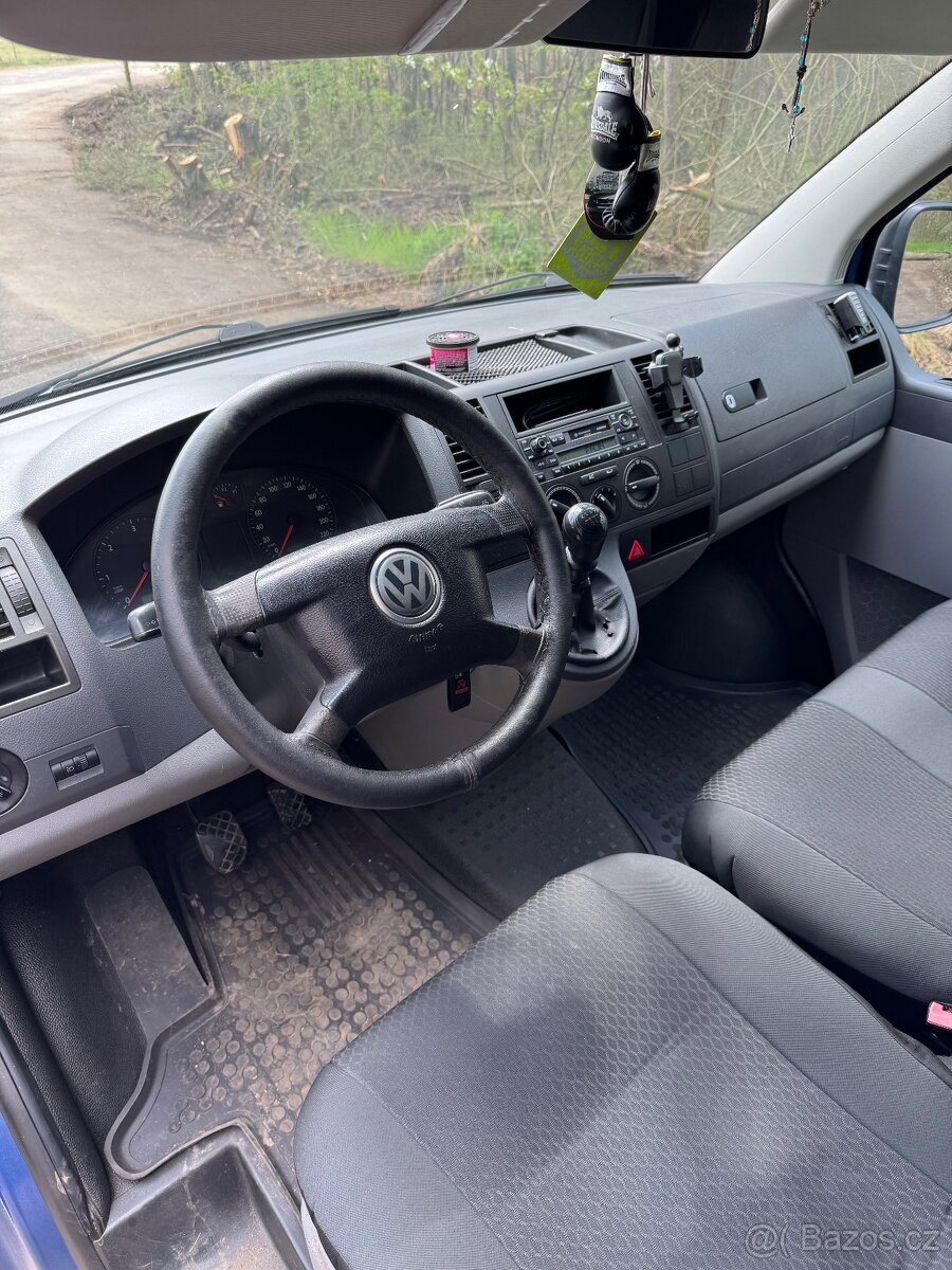 Volkswagen Transporter T5 - 9