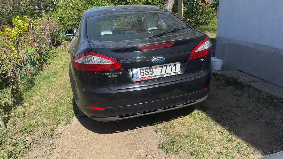 Prodám auto Ford Mondeo mk4 - 9