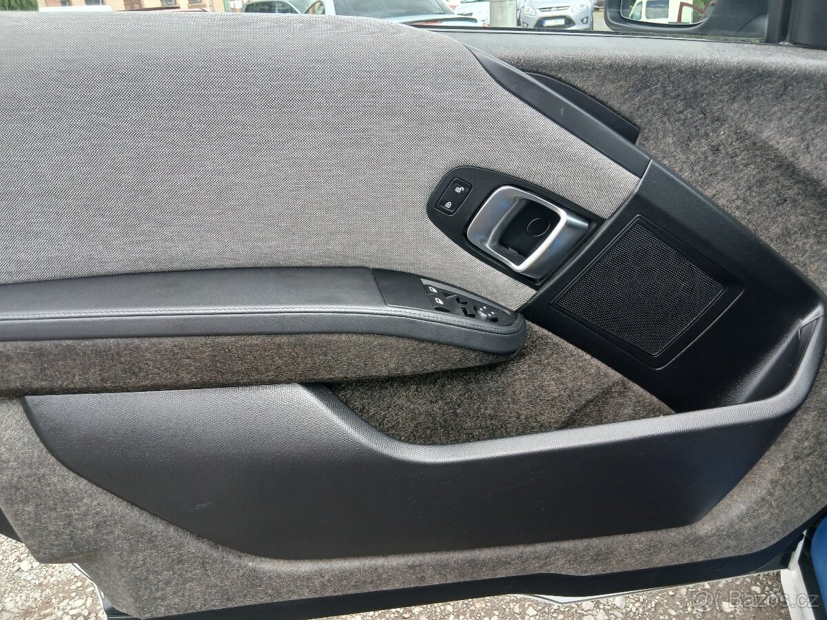 BMW i3 125 kW, 86tis km - 9